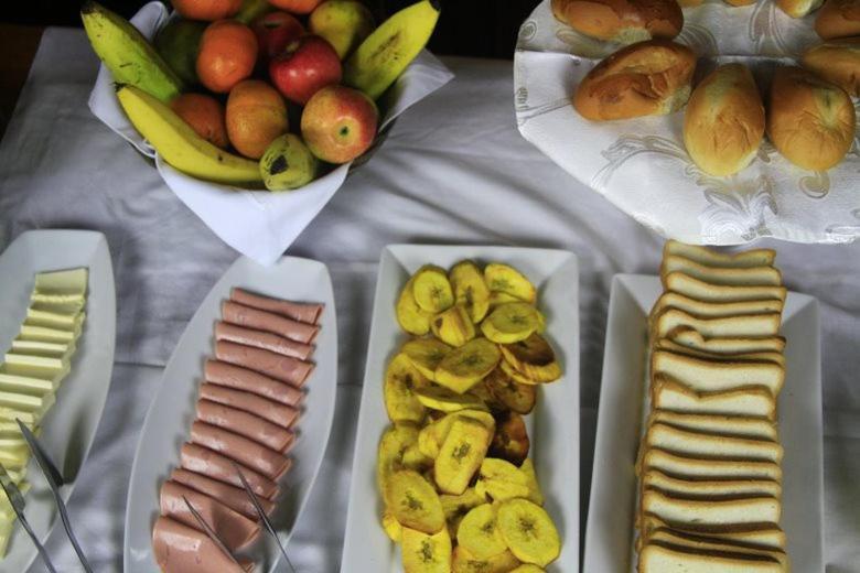 Ecolucerna Lodge Tambopata 푸에르토말도나도 외부 사진